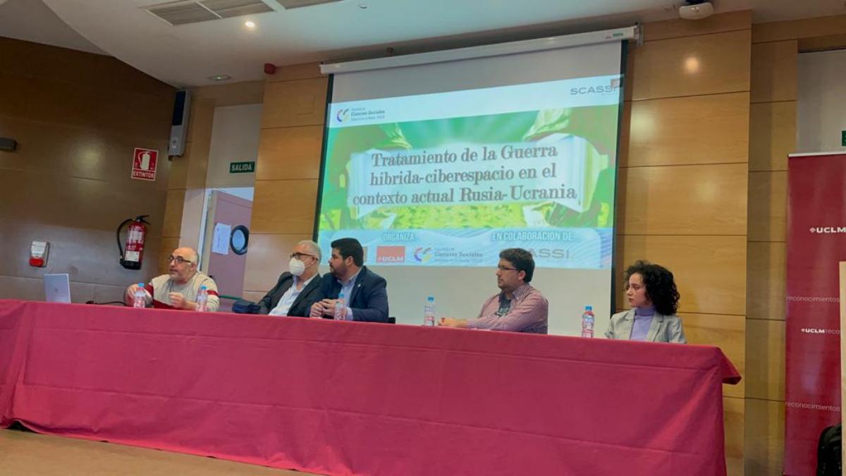 La UCLM Organiza En Talavera Un Ciclo De Conferencias Sobre La Guerra ...