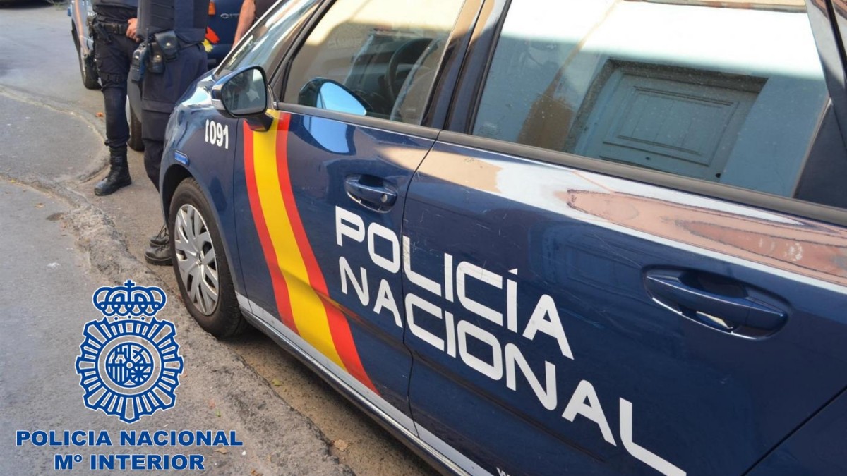 (Foto de ARCHIVO) Vehículo de Policía Nacional, agentes. POLICÍA NACIONAL 08/11/2019