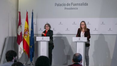 Toledo, 23 de diciembre de 2024.- La consejera Portavoz del Gobierno regional, Esther Padilla, y la consejera de Desarrollo Sostenible, Mercedes Gómez, han comparecido, en rueda de prensa en el Palacio de Fuensalida, para informar sobre los acuerdos adoptados por el Consejo de Gobierno. (Fotos: A. Pérez Herrera // JCCM)